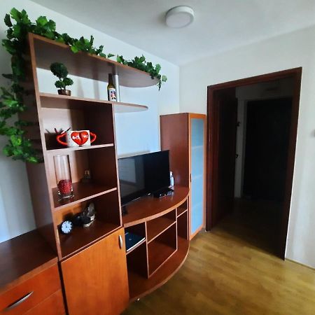 Wild Innu Apartment Скопие Екстериор снимка